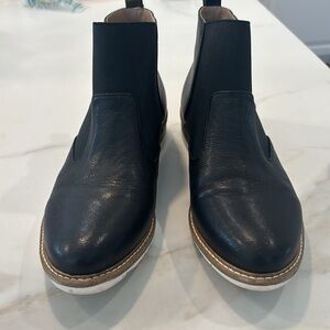 Kelly and Katie Arlo black leather Chelsea boot
